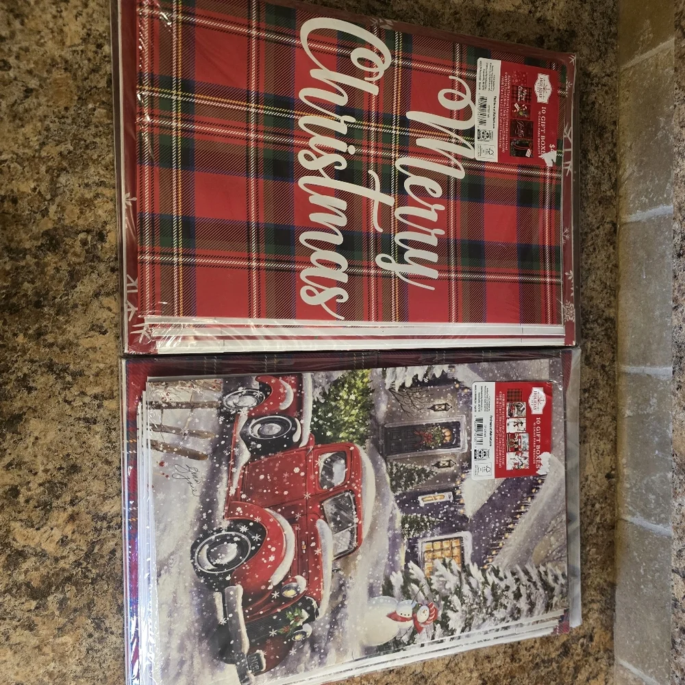 20 Gift Boxes Holiday Gift Bags Brand New Sealed